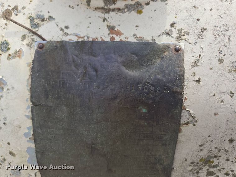 image for item EM7153 Mud pump 