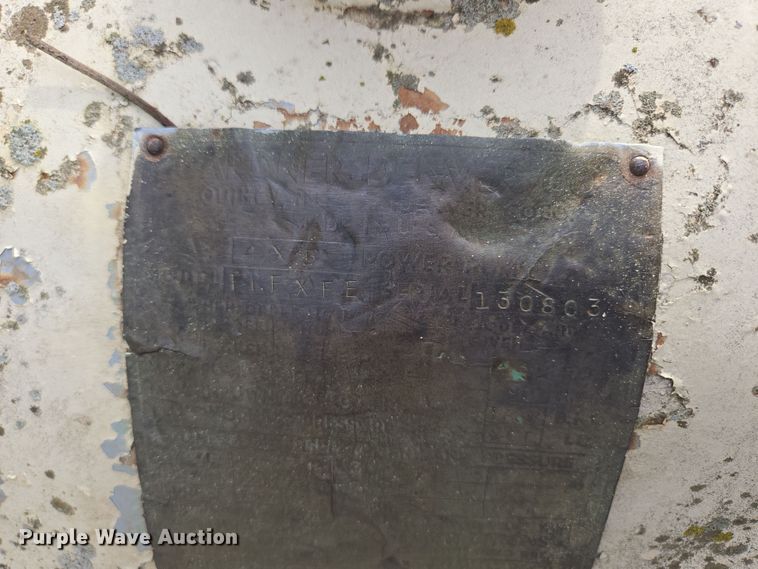 image for item EM7153 Mud pump 