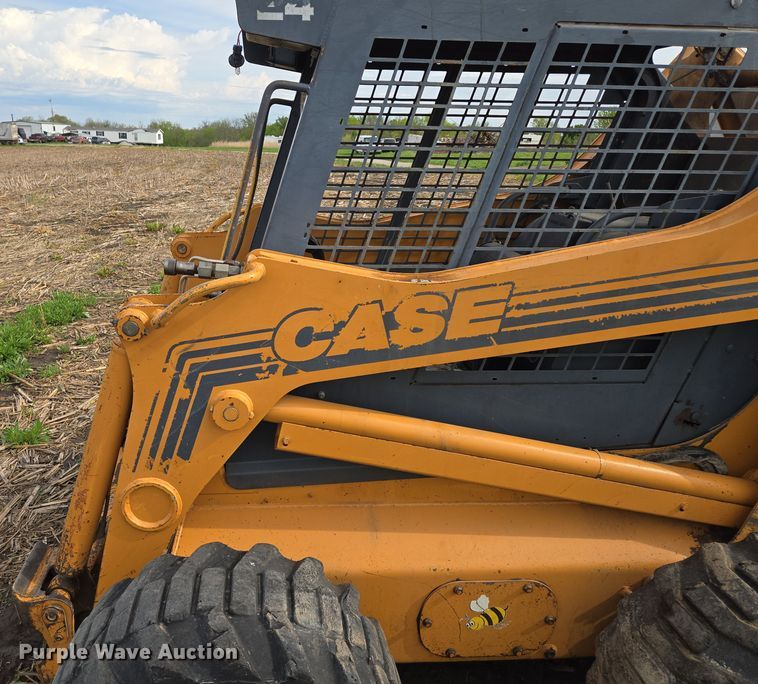 image for item EM7154 2001 Case 95XT skid steer loader