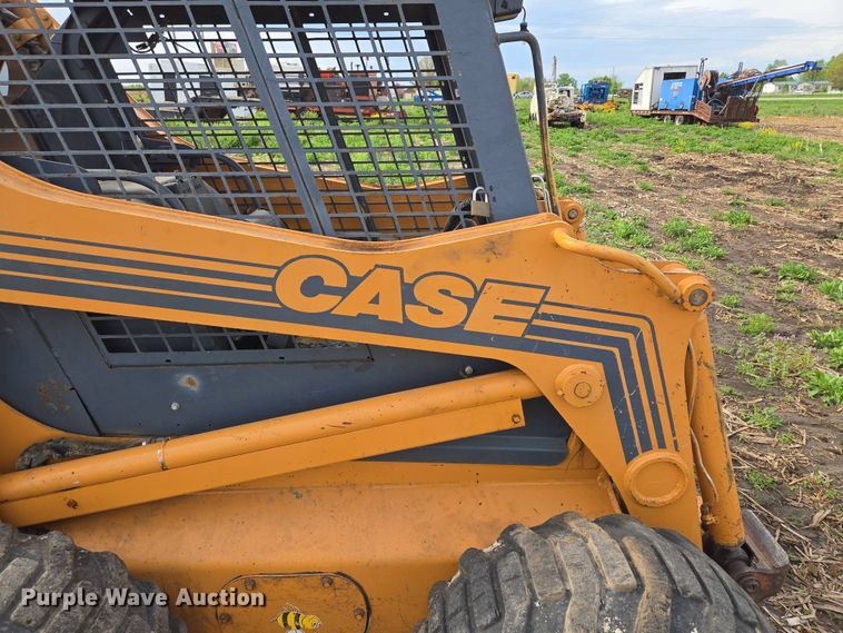 image for item EM7154 2001 Case 95XT skid steer loader