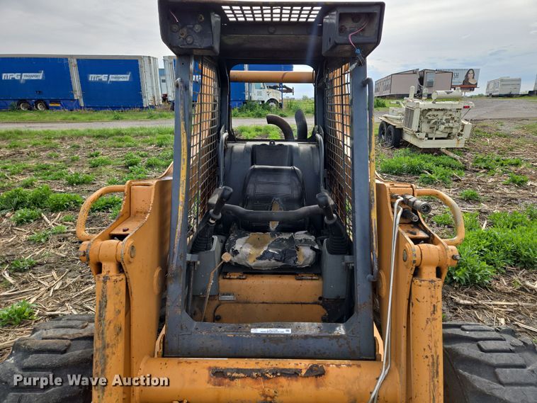 image for item EM7154 2001 Case 95XT skid steer loader
