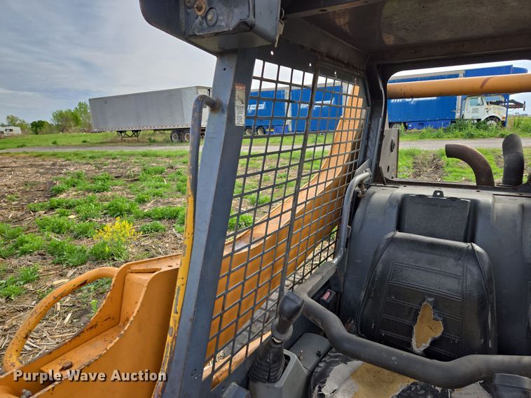 image for item EM7154 2001 Case 95XT skid steer loader