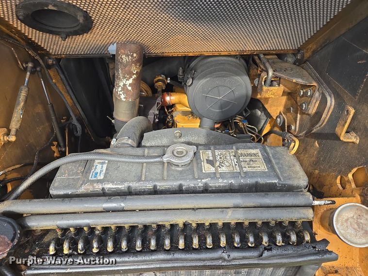 image for item EM7154 2001 Case 95XT skid steer loader