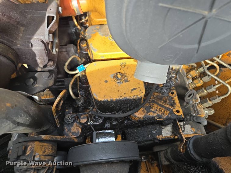 image for item EM7154 2001 Case 95XT skid steer loader