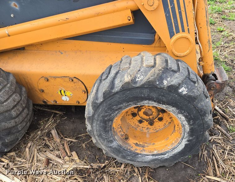 image for item EM7154 2001 Case 95XT skid steer loader