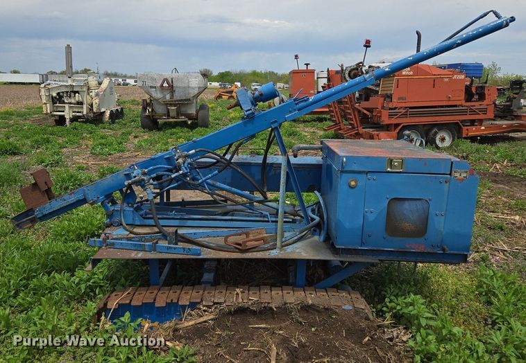 image for item EM7163 1996 Charles Machine Works Inc. FP22 vertical drill rig 
