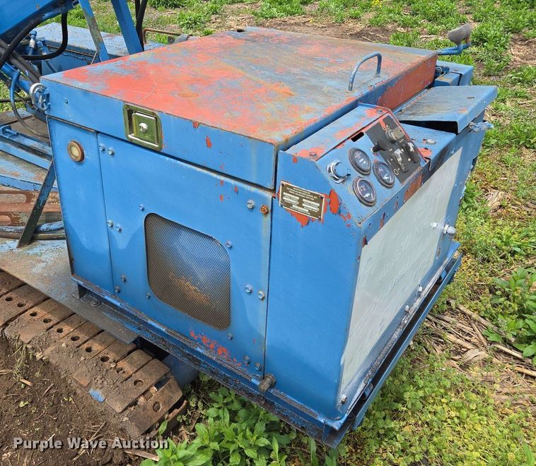 image for item EM7163 1996 Charles Machine Works Inc. FP22 vertical drill rig 