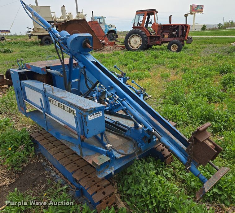 image for item EM7163 1996 Charles Machine Works Inc. FP22 vertical drill rig 