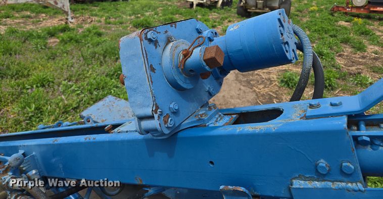 image for item EM7163 1996 Charles Machine Works Inc. FP22 vertical drill rig 