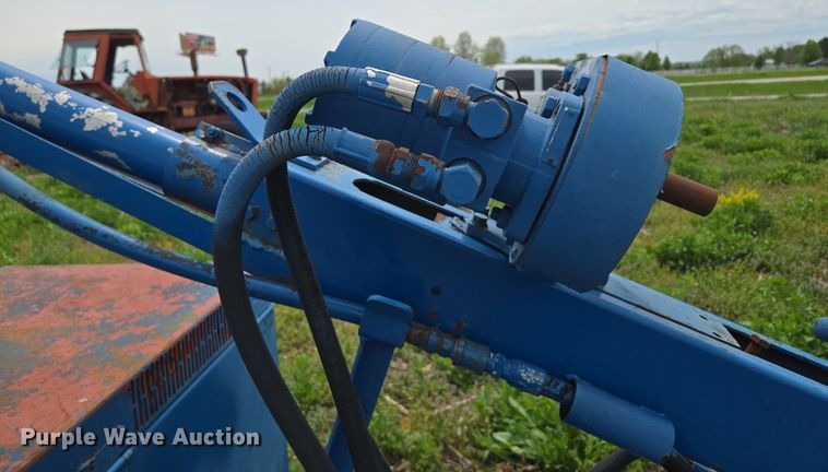 image for item EM7163 1996 Charles Machine Works Inc. FP22 vertical drill rig 