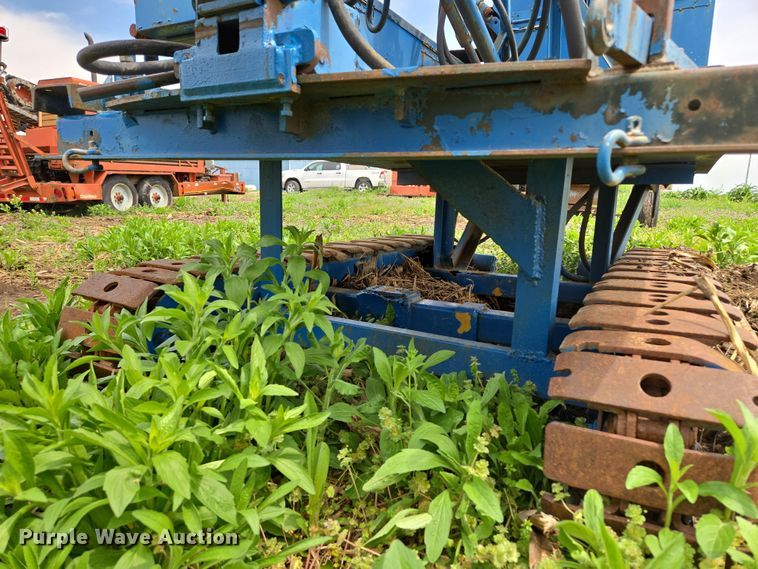 image for item EM7163 1996 Charles Machine Works Inc. FP22 vertical drill rig 