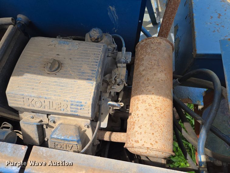 image for item EM7163 1996 Charles Machine Works Inc. FP22 vertical drill rig 