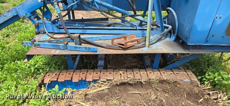 image for item EM7163 1996 Charles Machine Works Inc. FP22 vertical drill rig 