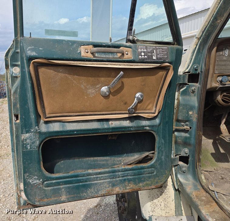 image for item EM7164 1981 GMC Brigadier flatbed truck with mud mixing system