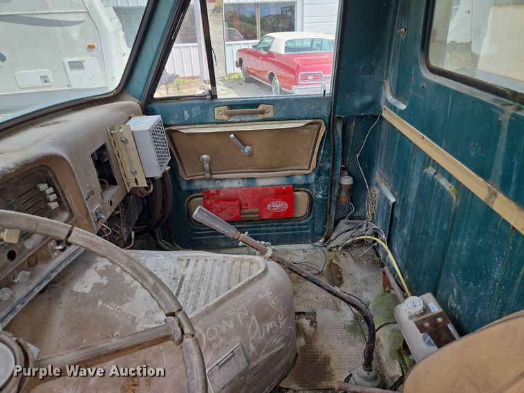 image for item EM7164 1981 GMC Brigadier flatbed truck with mud mixing system