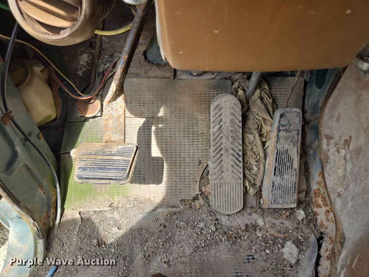 image for item EM7164 1981 GMC Brigadier flatbed truck with mud mixing system