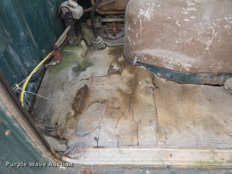 image for item EM7164 1981 GMC Brigadier flatbed truck with mud mixing system