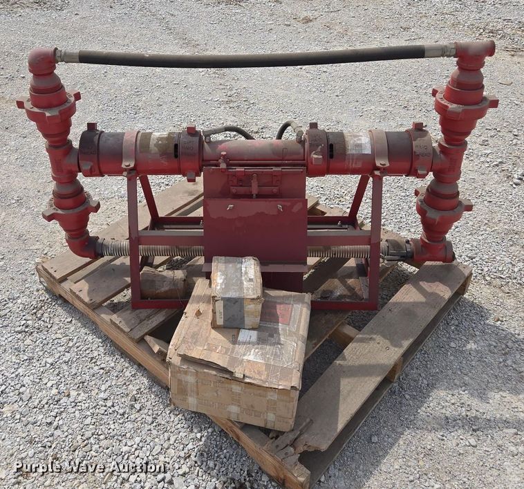 image for item EM7164 1981 GMC Brigadier flatbed truck with mud mixing system