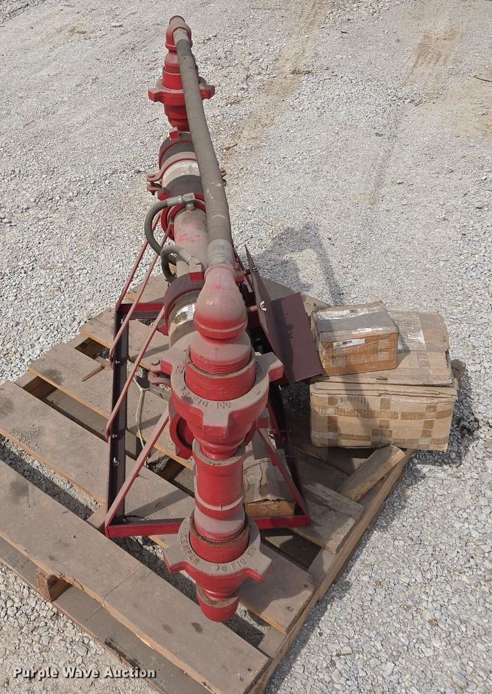 image for item EM7164 1981 GMC Brigadier flatbed truck with mud mixing system