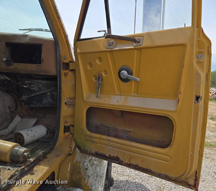 image for item EM7165 1979 GMC Brigadier semi truck