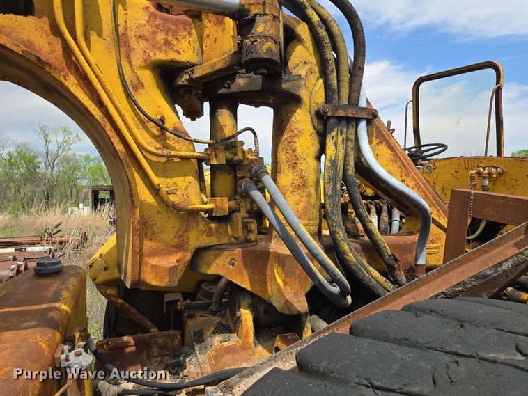 image for item EM7166 1966 Caterpillar 631B conventional scraper 