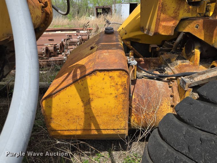 image for item EM7166 1966 Caterpillar 631B conventional scraper 