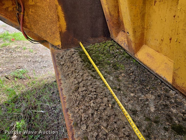 image for item EM7166 1966 Caterpillar 631B conventional scraper 