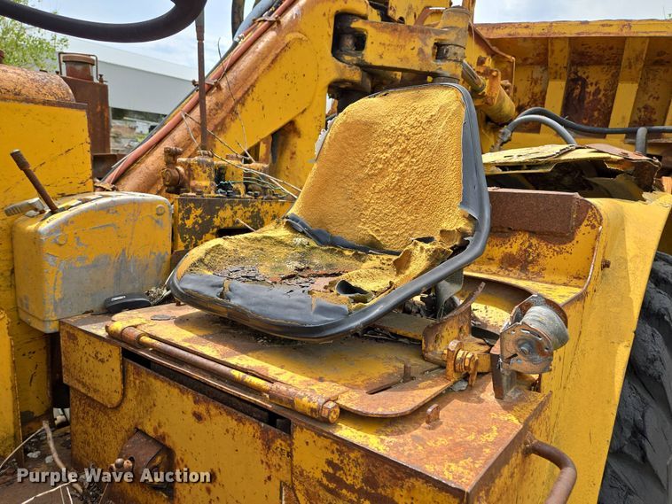 image for item EM7166 1966 Caterpillar 631B conventional scraper 