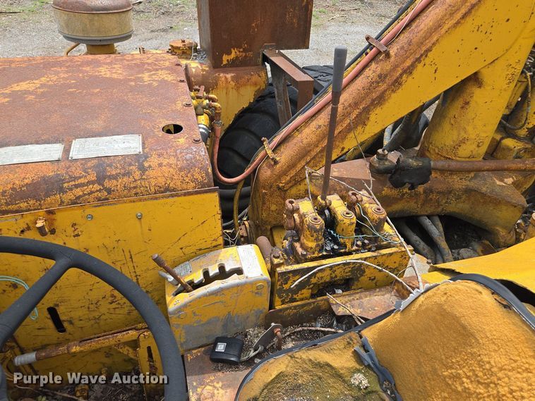 image for item EM7166 1966 Caterpillar 631B conventional scraper 