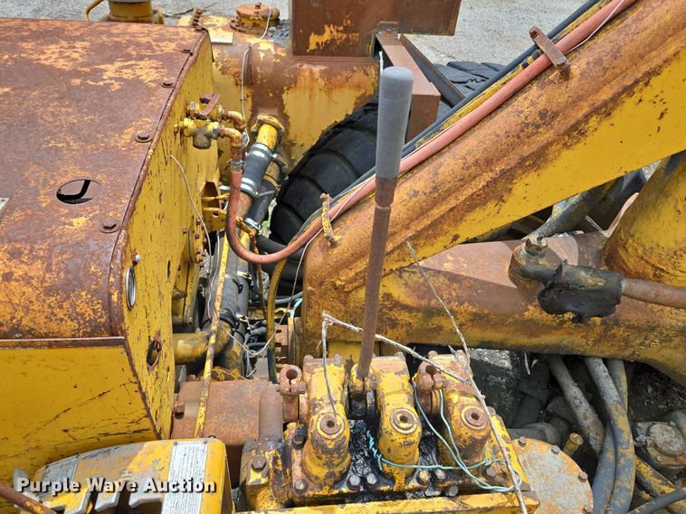 image for item EM7166 1966 Caterpillar 631B conventional scraper 
