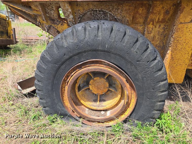 image for item EM7166 1966 Caterpillar 631B conventional scraper 