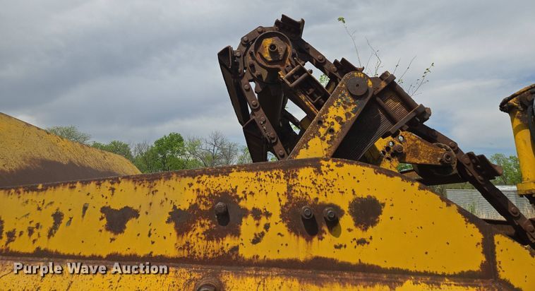 image for item EM7167 1967 Caterpillar 619C elevating scraper