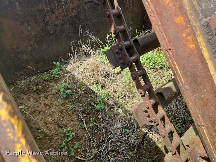 image for item EM7167 1967 Caterpillar 619C elevating scraper