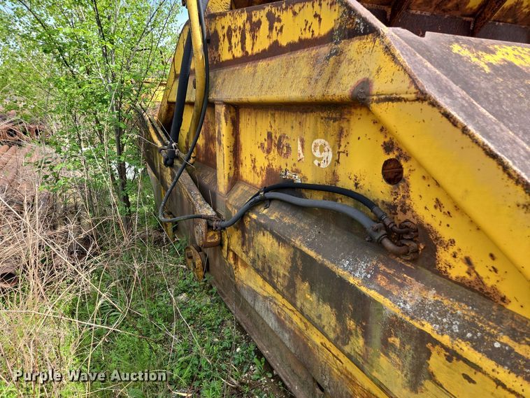 image for item EM7167 1967 Caterpillar 619C elevating scraper