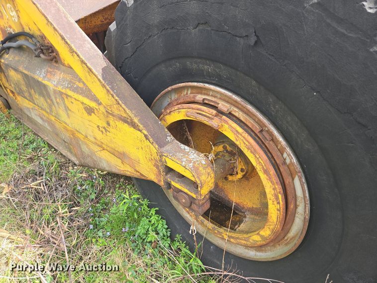 image for item EM7167 1967 Caterpillar 619C elevating scraper