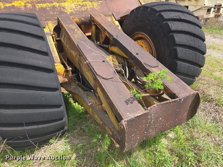 image for item EM7167 1967 Caterpillar 619C elevating scraper