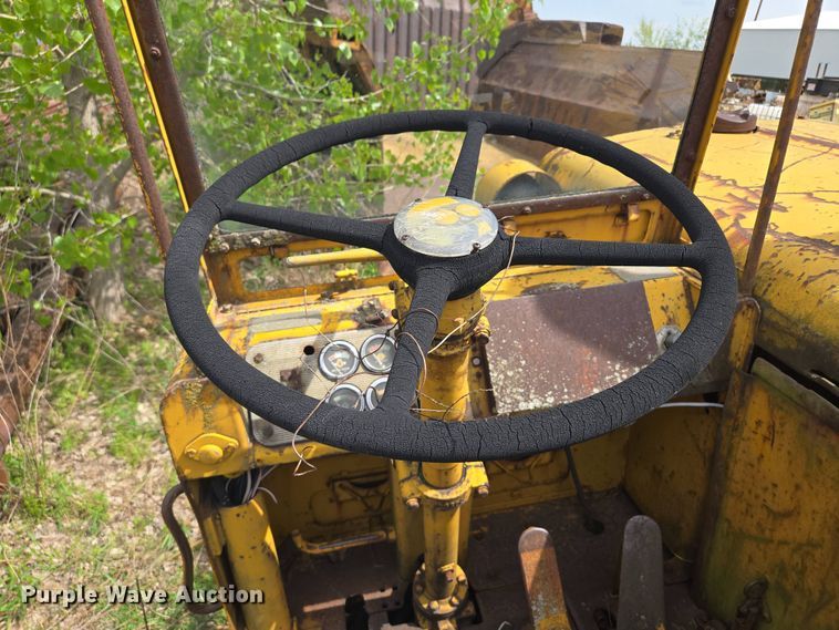 image for item EM7167 1967 Caterpillar 619C elevating scraper