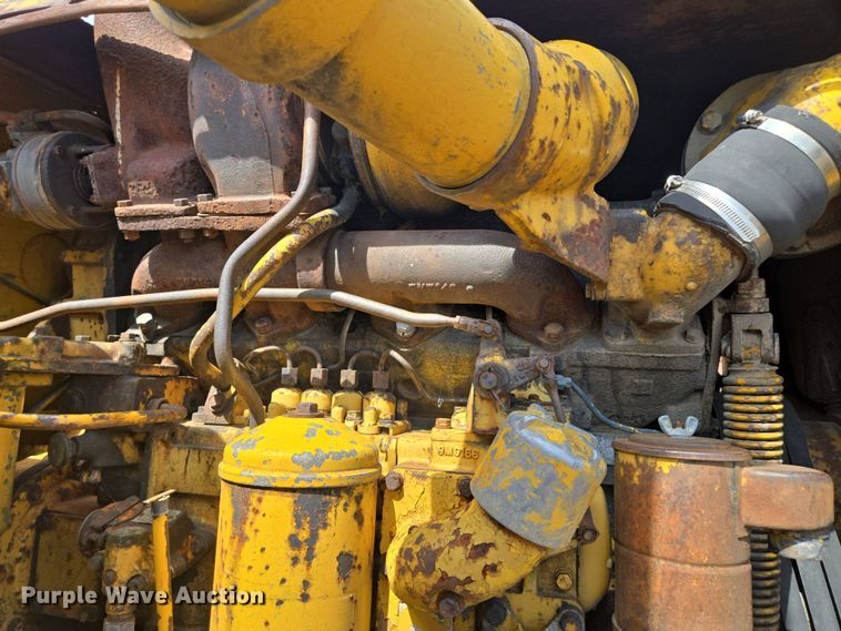 image for item EM7167 1967 Caterpillar 619C elevating scraper