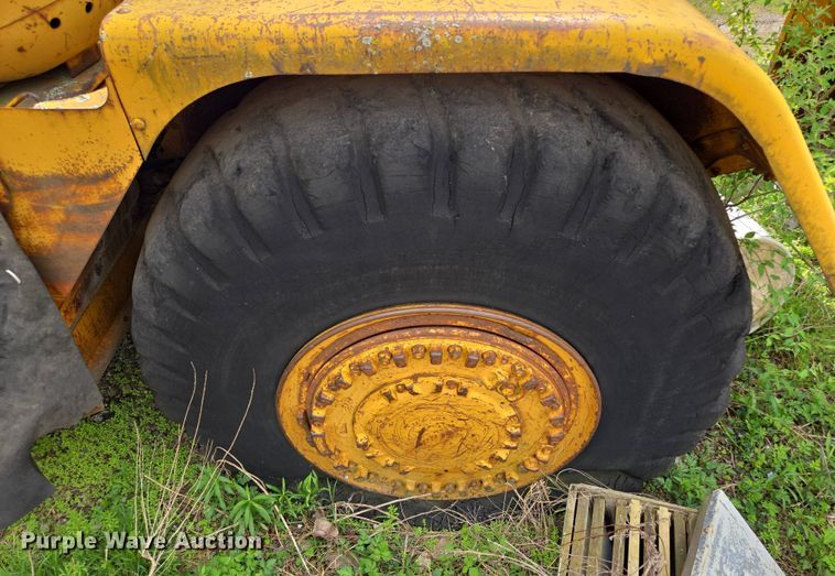 image for item EM7167 1967 Caterpillar 619C elevating scraper