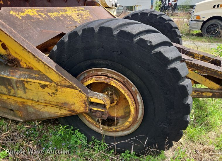 image for item EM7167 1967 Caterpillar 619C elevating scraper