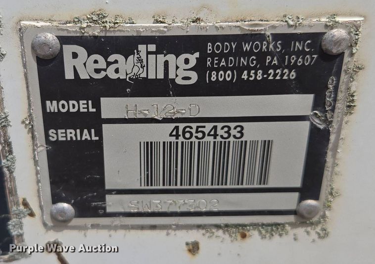 image for item EM7168 Reading H-15-D flatbed with crane