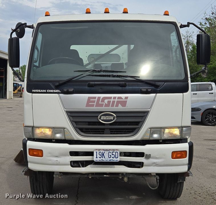 image for item EM7169 2009 Elgin Eagle  street sweeper truck