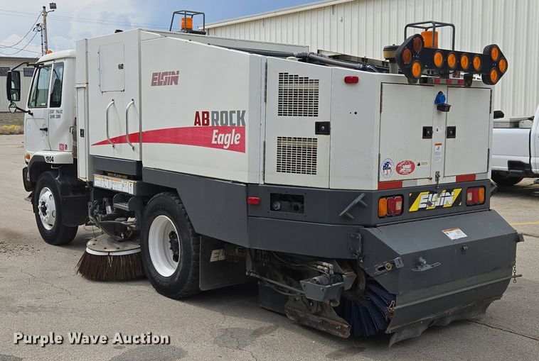 image for item EM7169 2009 Elgin Eagle  street sweeper truck