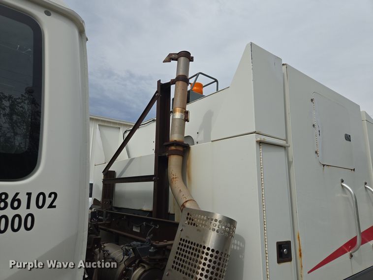 image for item EM7169 2009 Elgin Eagle  street sweeper truck