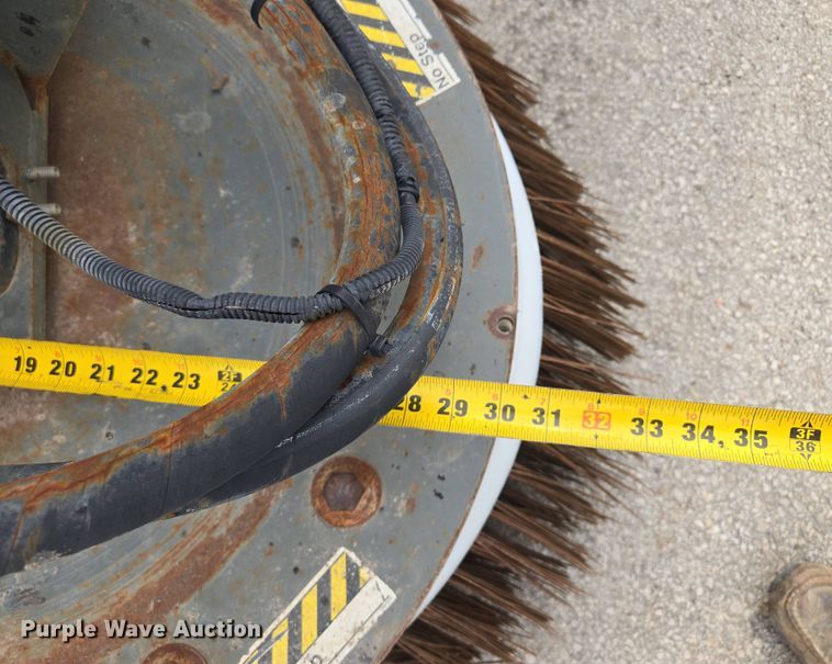 image for item EM7169 2009 Elgin Eagle  street sweeper truck