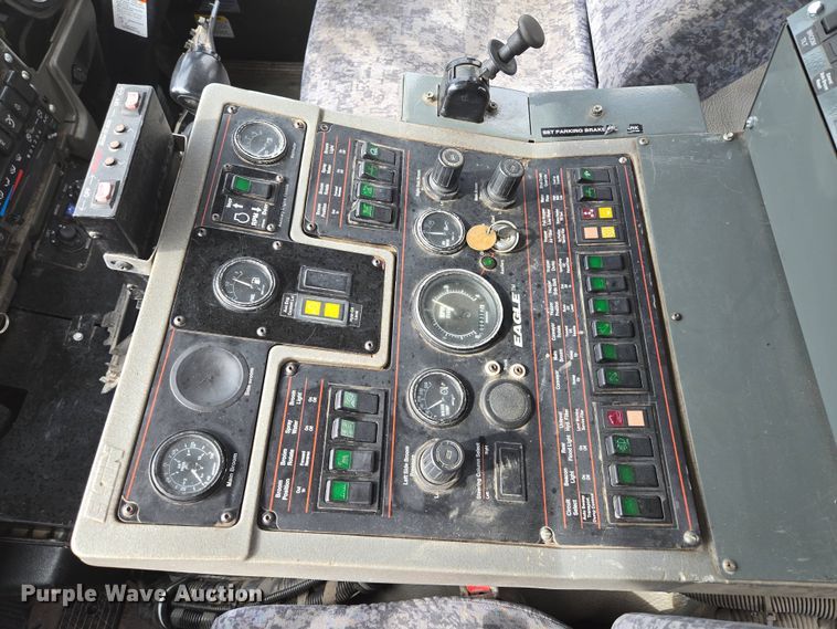 image for item EM7169 2009 Elgin Eagle  street sweeper truck