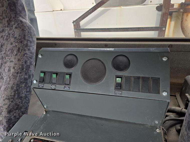 image for item EM7169 2009 Elgin Eagle  street sweeper truck