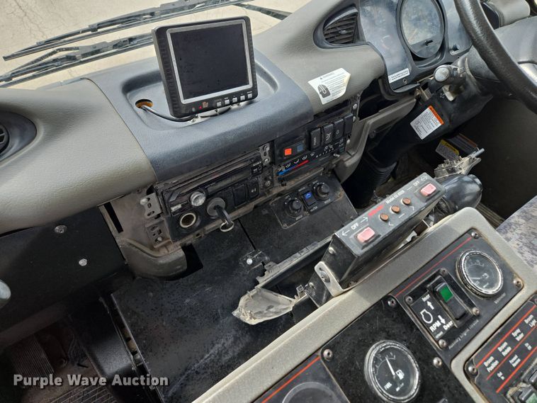 image for item EM7169 2009 Elgin Eagle  street sweeper truck