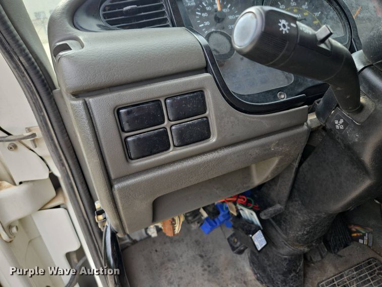 image for item EM7169 2009 Elgin Eagle  street sweeper truck