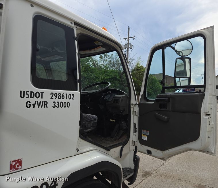 image for item EM7169 2009 Elgin Eagle  street sweeper truck